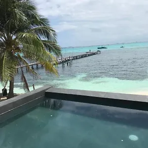 Maria's Kin Hotel
